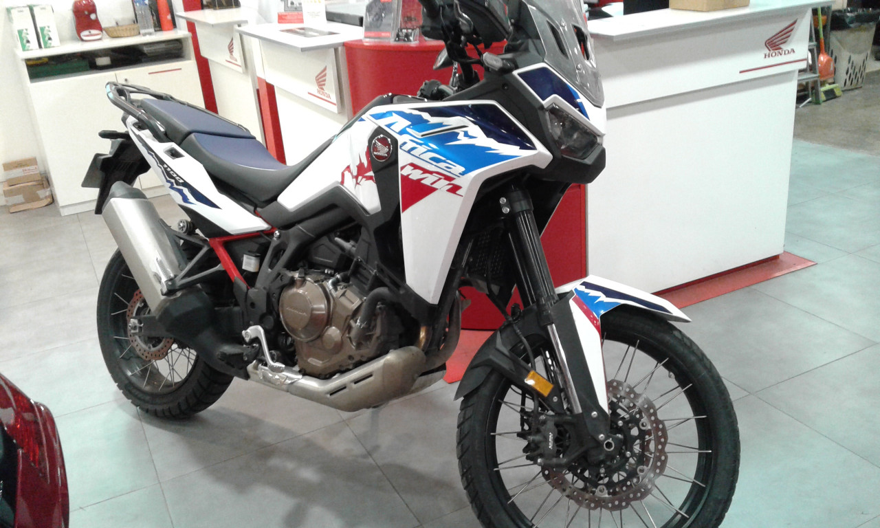 PIAGGIO MEDLEY 125 S 125s  ARLES MOTO LAND  ARLES 