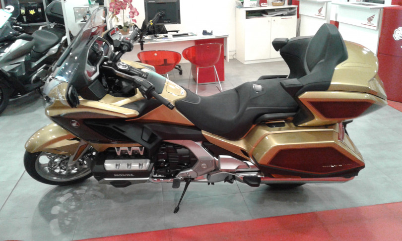 gl 1800 goldwing touring dct - CHAMPIGNY-SUR-MARNE
