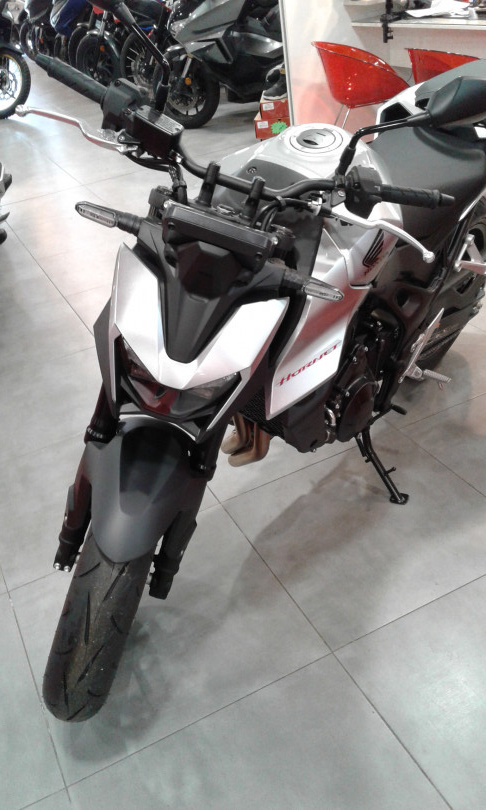 cb 750 hornet - CHAMPIGNY-SUR-MARNE